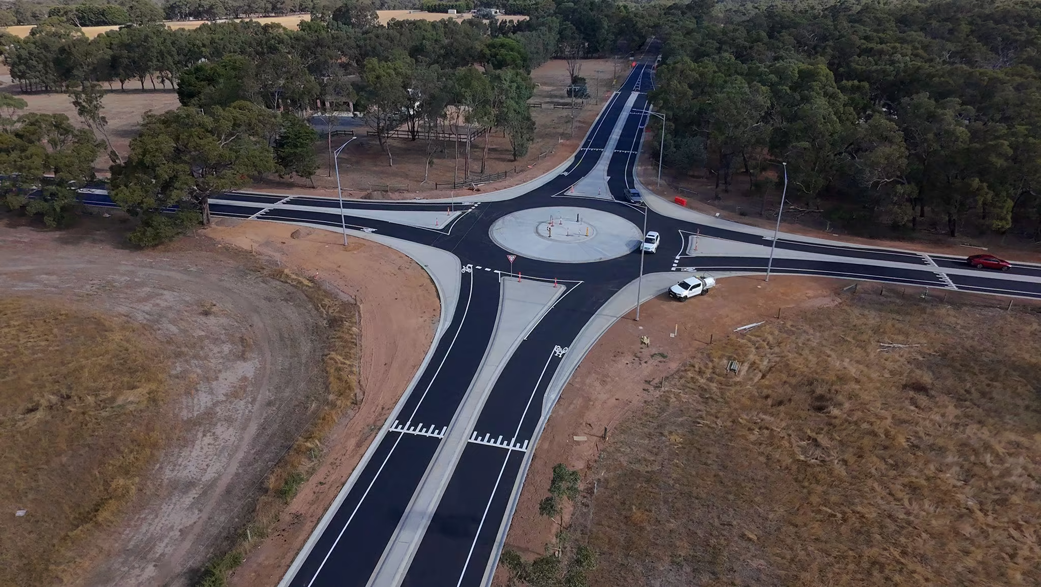 Thermoplastic marking applied around a regional roundabout